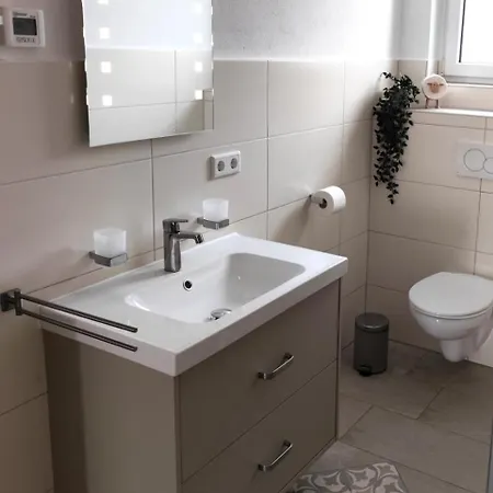 Lägenhet Unterkunft-uettingen